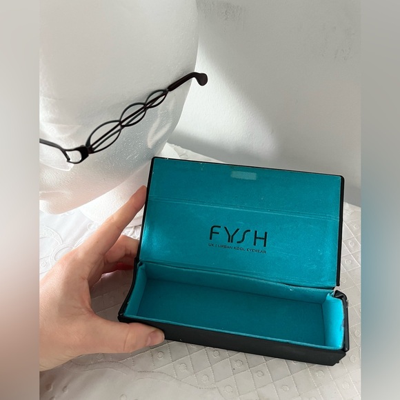 Slim Lightweight Rectangular Glasses - Picture 5 of 6